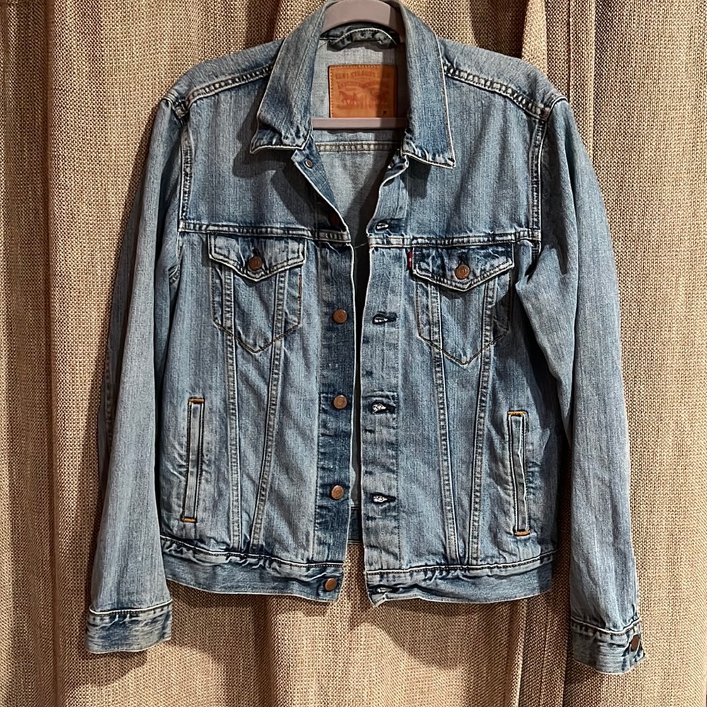 Levi’s denim jacket